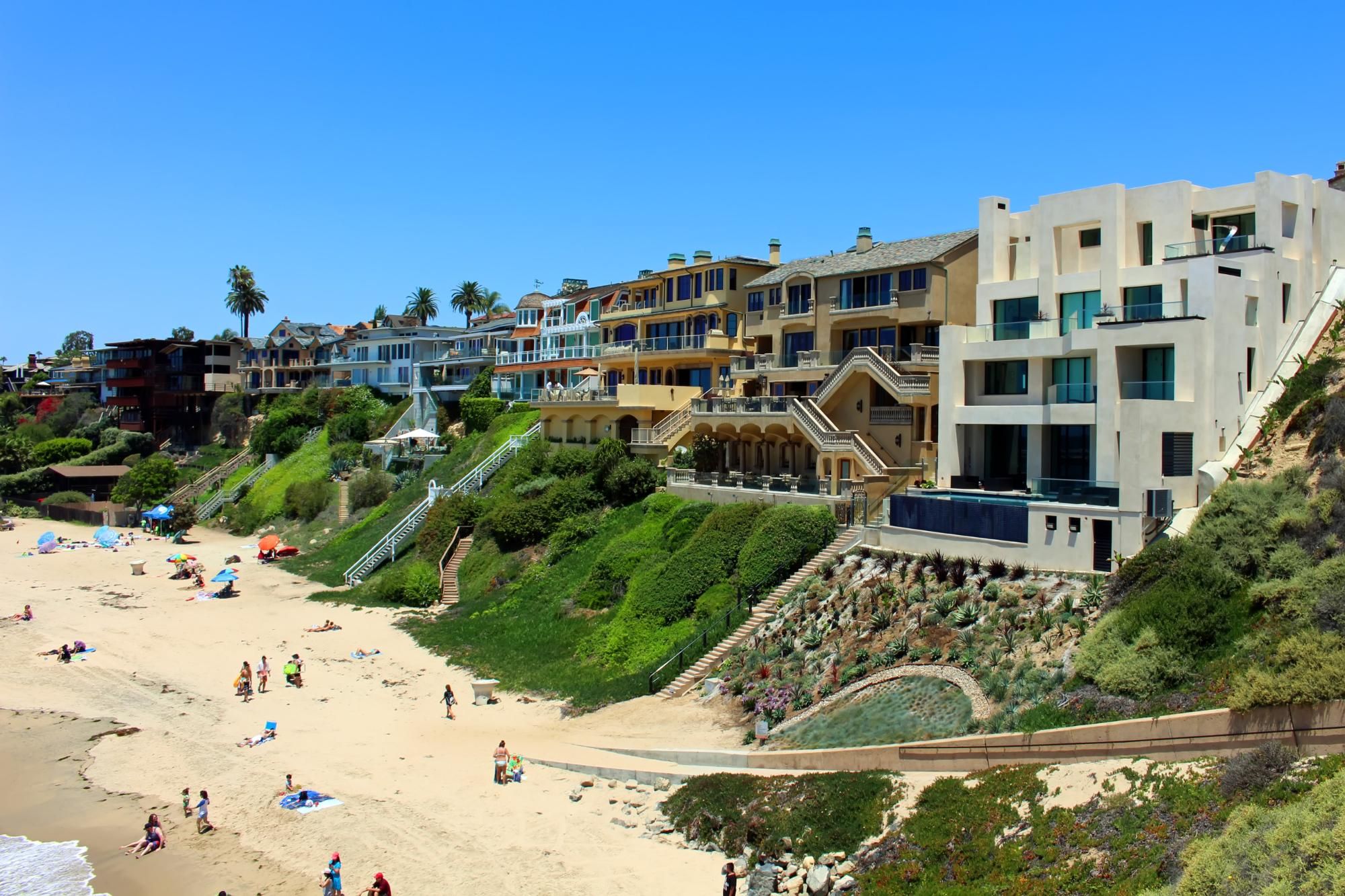 Esquire Appliance Repair technician on a service call in Corona del Mar